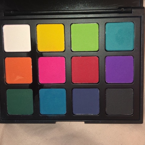 Morphe 12p - Picture 2 of 4